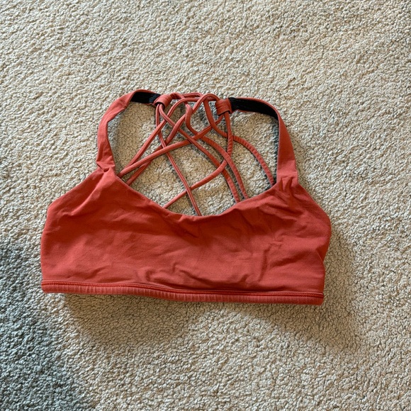 Lululemon sports bra - Picture 1 of 2